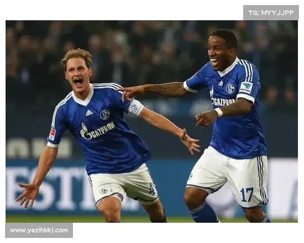 法尔范在沙尔克04进攻体系中的关键作用与战术价值分析